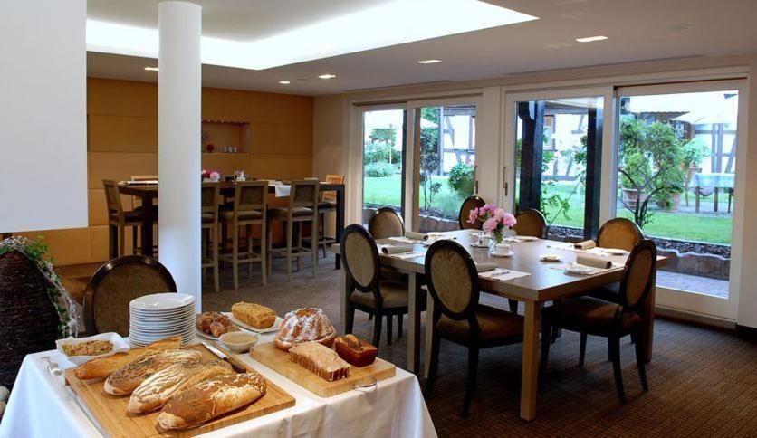 Hotel A La Ferme Osthouse Bagian luar foto